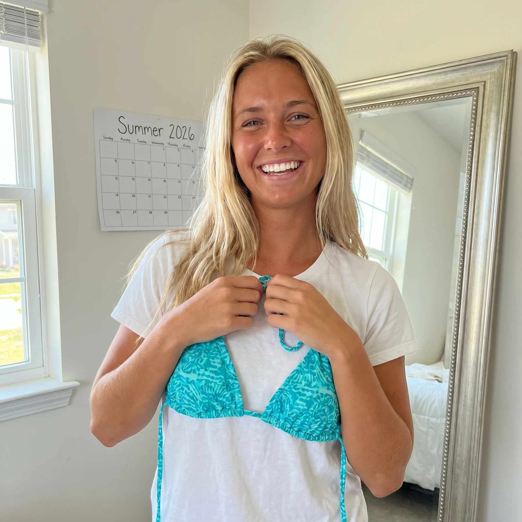 Sac de plage avec gummies bronzage et accessoires d'été